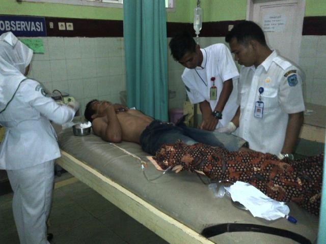 Salah seorang korban saat dirawat di RSUD di Bangko